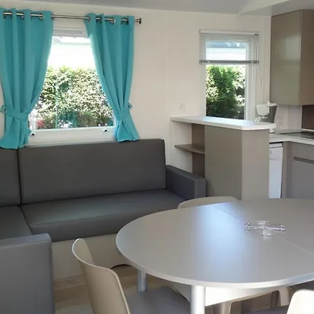 キャンプ場 Mobil A Avec Terrasse - Api-1-52-1420 *