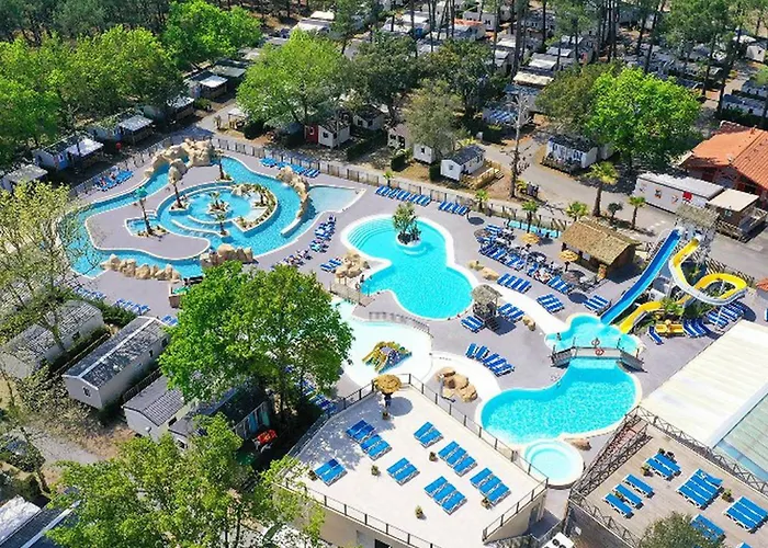 キャンプ場 Mobil A Avec Terrasse - Api-1-52-1420 メサンジュ