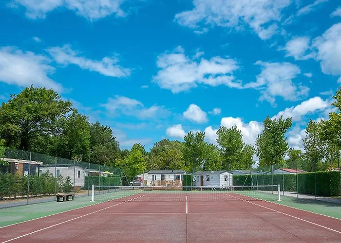 キャンプ場 Mobil A Avec Terrasse - Api-1-52-1420 メサンジュ