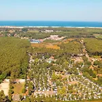 Camping Mobil A Avec Terrasse - Api-1-52-1420 Messanges (Landes)